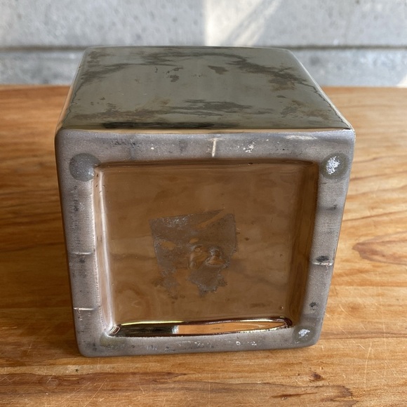 Planter/Vase - Picture 4 of 6